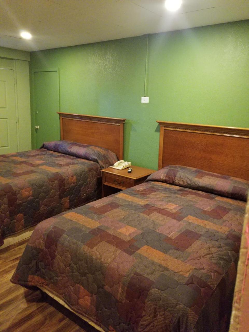 Trailway Motel - Фервь'ю-Гайтс Екстер'єр фото